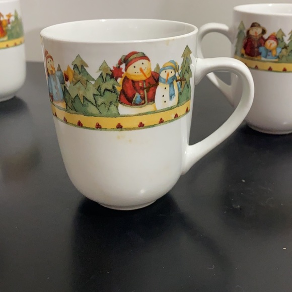 4 Snowman Christmas Coffee cups ☃️ - Picture 7 of 10